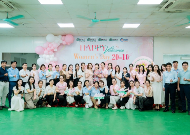 intech group to chuc chuong trinh chao mung ngay phu nu viet nam 20 10  ??kieu sa nhu ngoc   diu dang nhu hoa ??