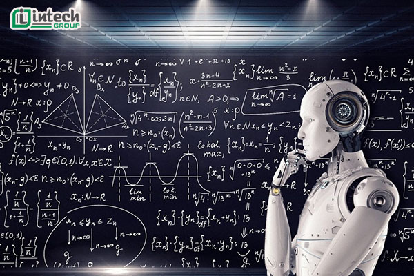 Robot dần thay thế con người trong nhà máy