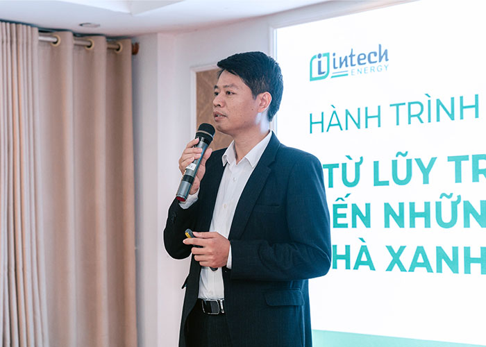 Ông Trần Văn Nhơn Tổng Giám đốc Công ty CP Phát triển Năng lượng Xanh Intech Việt Nam chia sẻ tại chương trình