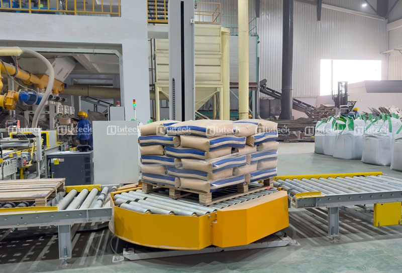 Máy quấn màng Pallet tự động