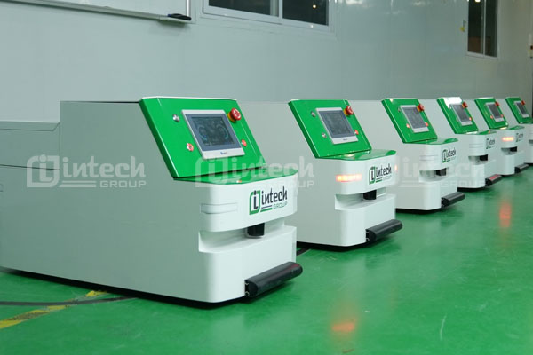 Robot tự hành AGV kéo hàng ứng dụng cho nhà máy sản xuất bao bì