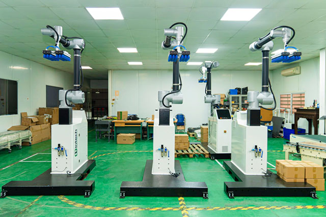 Trạm robot bốc xếp thùng carton