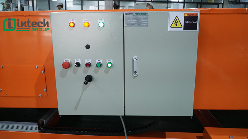 Hệ thống điều khiển bằng tủ điện an toàn, nhanh chóng, chính xác