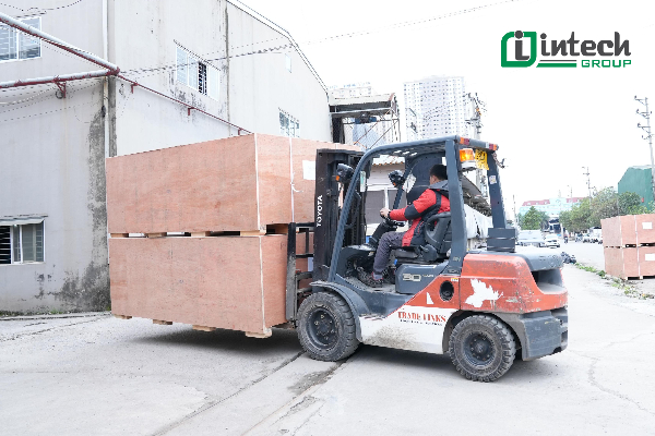 Ứng dụng của xe nâng Forklift