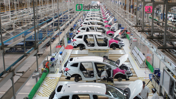 Sản xuất hàng loạt sử dụng quy trình lặp lại và dây chuyền lắp ráp